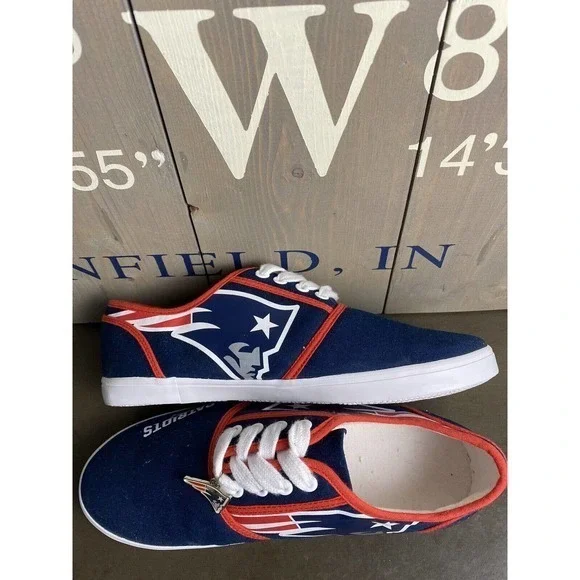 New England Patriots Women's Low Top Repeat Print Canvas Shoes‎ size 9 - Picture 3 of 8